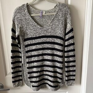Striped V-Neck Sweater - Black and Gray